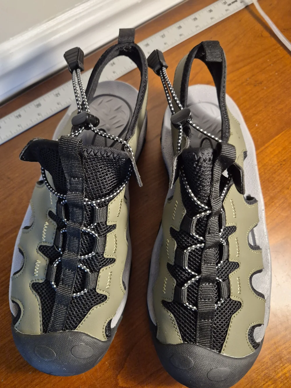 Men's Olive Green Sport Sandals with Black Accents Size 7